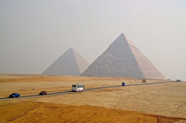 Guide to Driving in Egypt As a Tourist