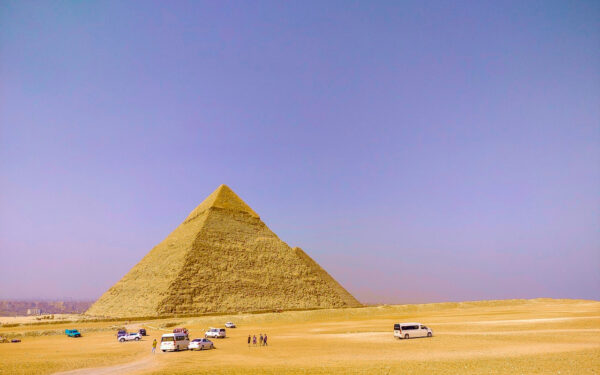 Modern Egypt or how the homeland of the pharaohs lives now
